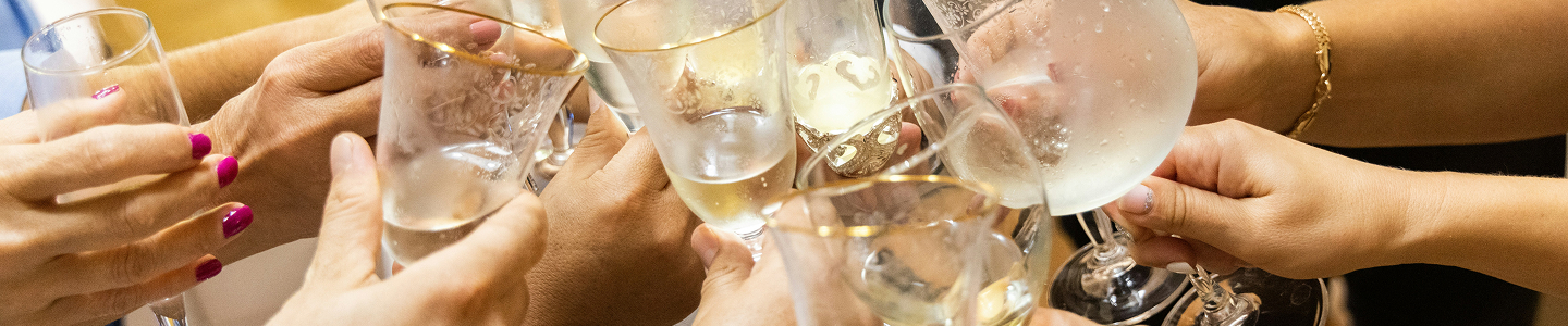 Ordina Braccialetti Personalizzati per Cerimonie di Celibato e Nubilato in Europa